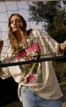 Load image into Gallery viewer, daydreamer: pink floyd queen elizabeth poster os tee