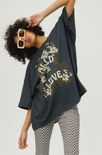 Load image into Gallery viewer, daydreamer: all you need is love os tee