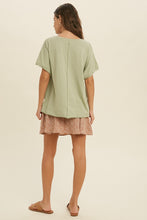 Load image into Gallery viewer, boxy front seam detail top - sage