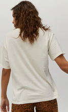 Load image into Gallery viewer, daydreamer: elton john 1975 boyfriend tee