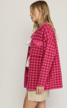 Load image into Gallery viewer, houndstooth collared button up jacket - fuchsia