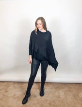 Load image into Gallery viewer, PONCHO WRAP - BLACK