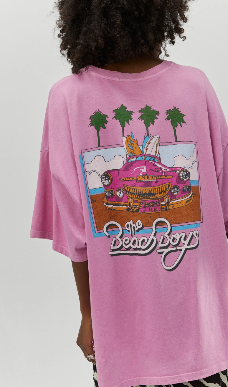 daydreamer: the beach boys 1983 tour os tee – Amanda Moore and