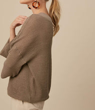 Load image into Gallery viewer, waffle textured v-neck top - mocha
